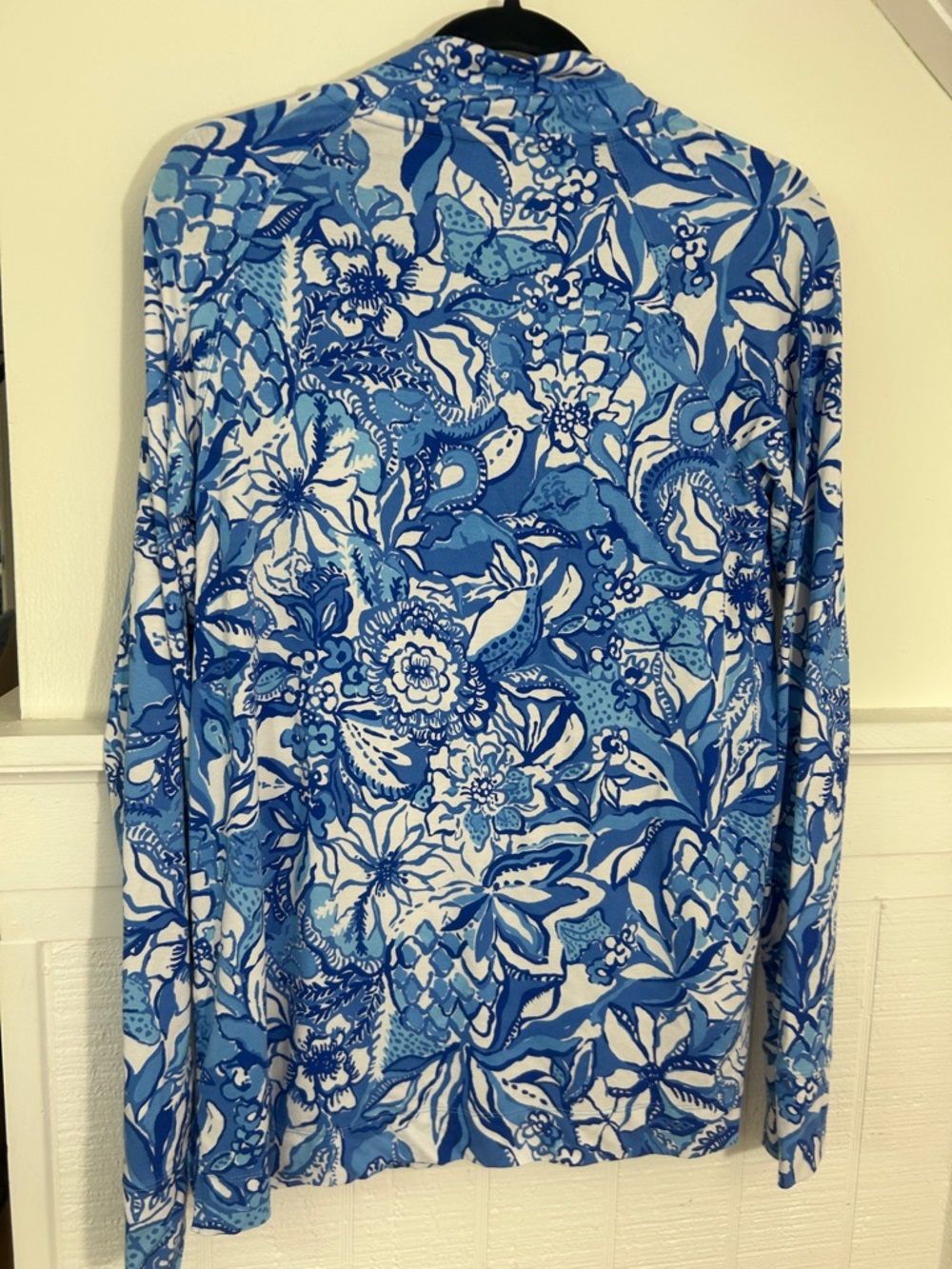 Lilly Pulitzer Cassi Popover Top UPF 50, Blue Tang Flocking Fabulous, large - Picture 7 of 7